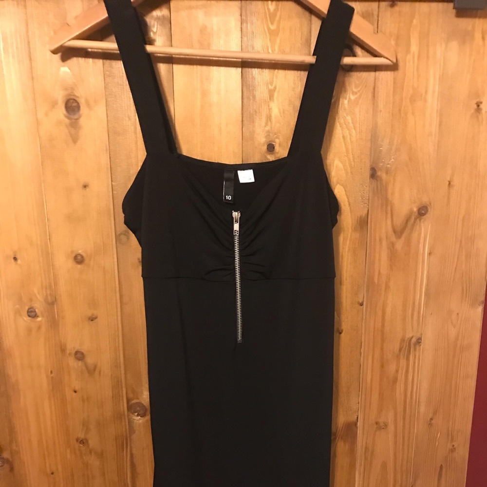 Black straight fit body con